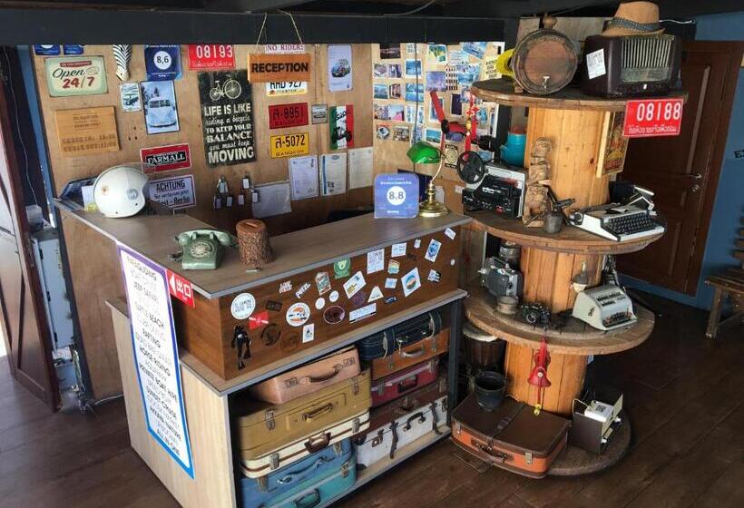 El Camino Hostel & Pub