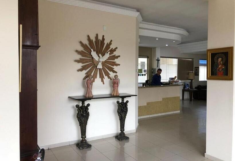 Отель Cathedral