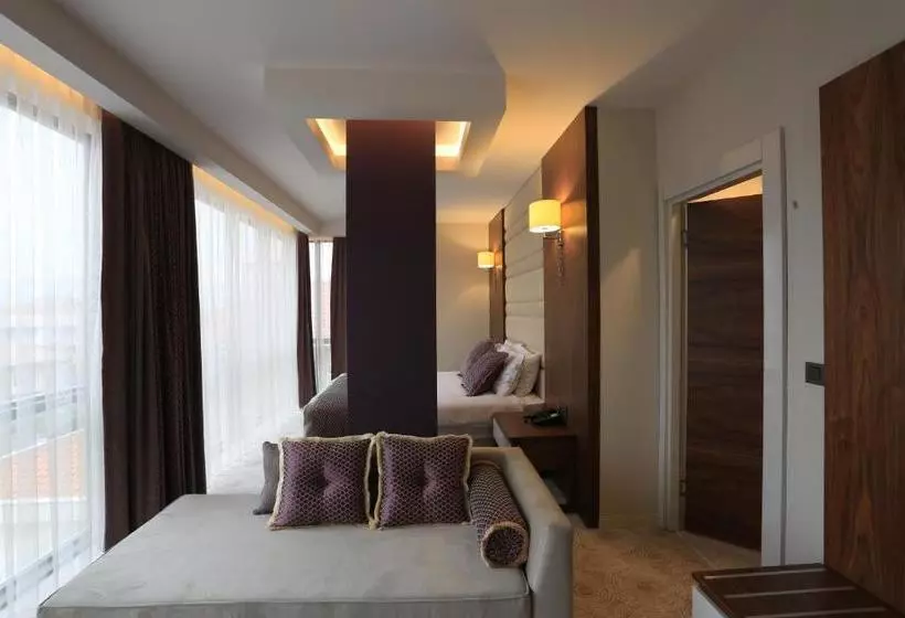 هتل Hassuites