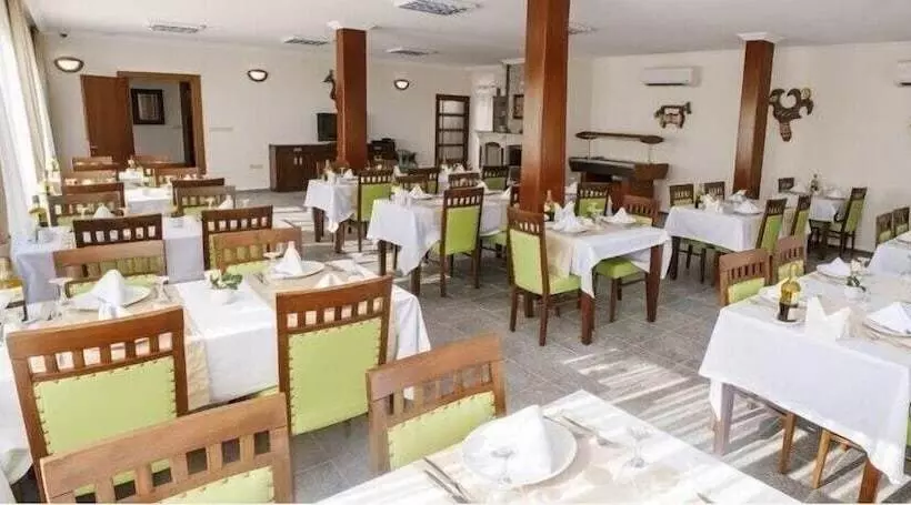 Hotelli Marma Beach