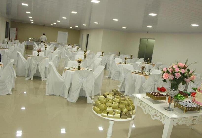 فندق Moura Palace