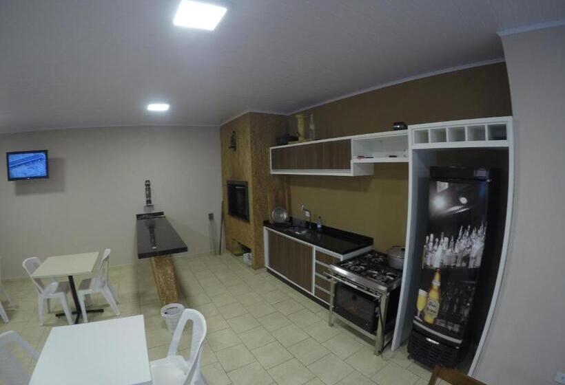 فندق Moura Palace