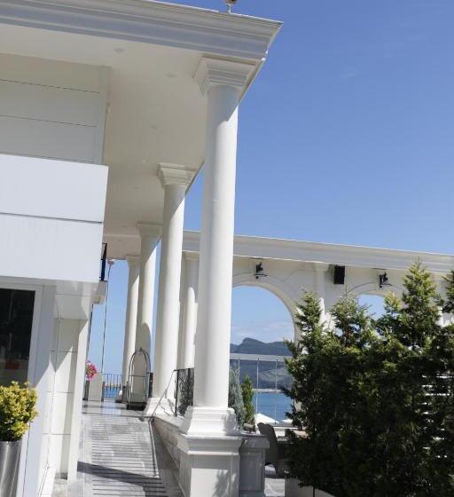 Отель Northdoor