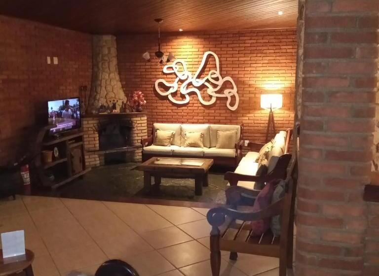 Отель Pousada Solar Das Montanhas