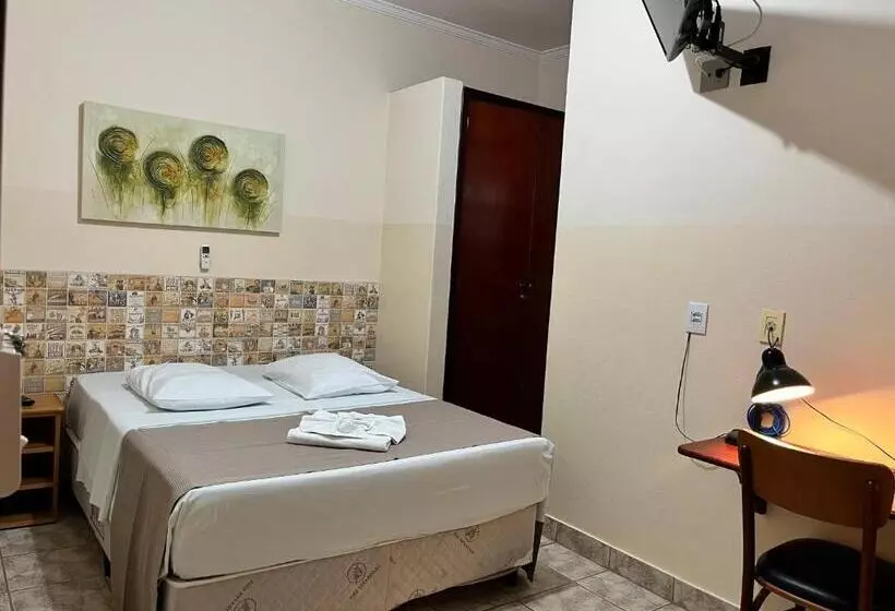 Hotelli São Marcos Orlândia Sp
