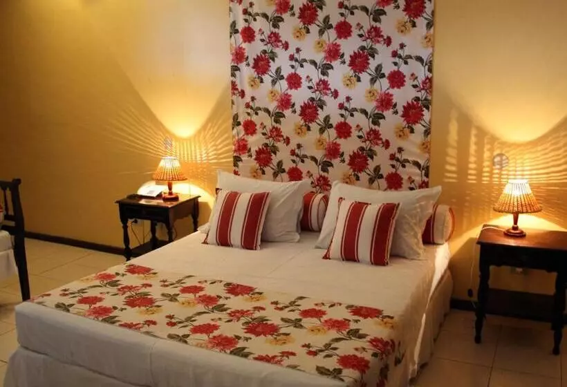 ホテル Ubatuba Palace