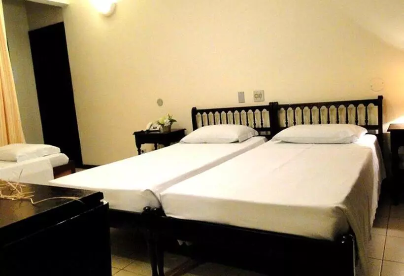 ホテル Ubatuba Palace