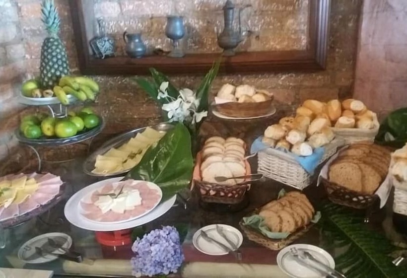 Отель Vista Linda