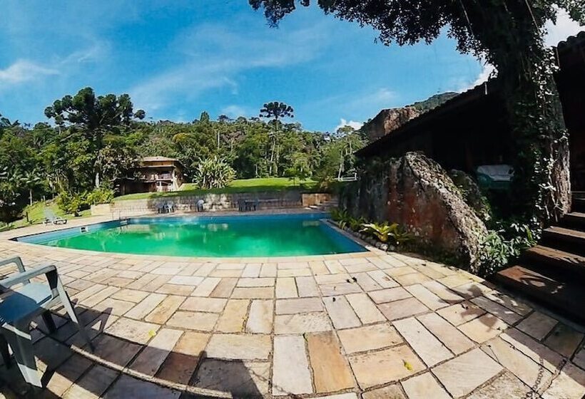 Отель Vista Linda