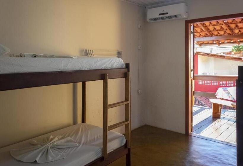 O Pharol Hostel E Pousada