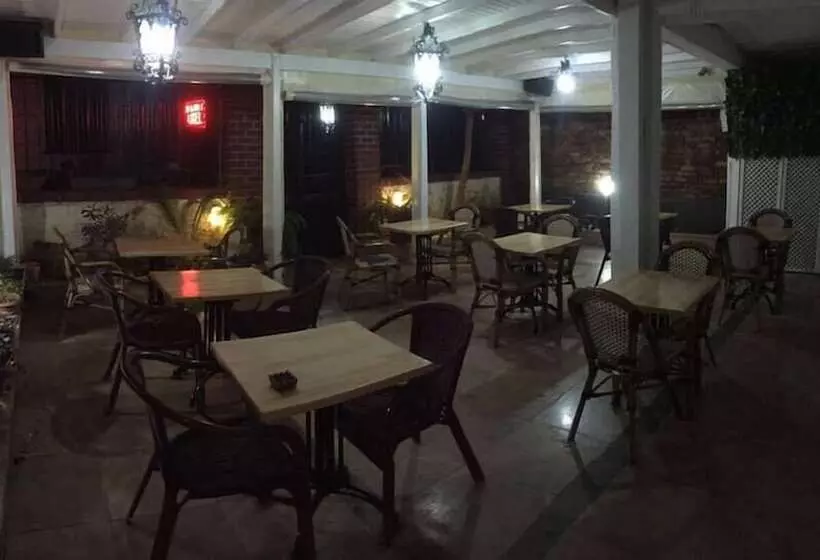 Ada Antik Otel