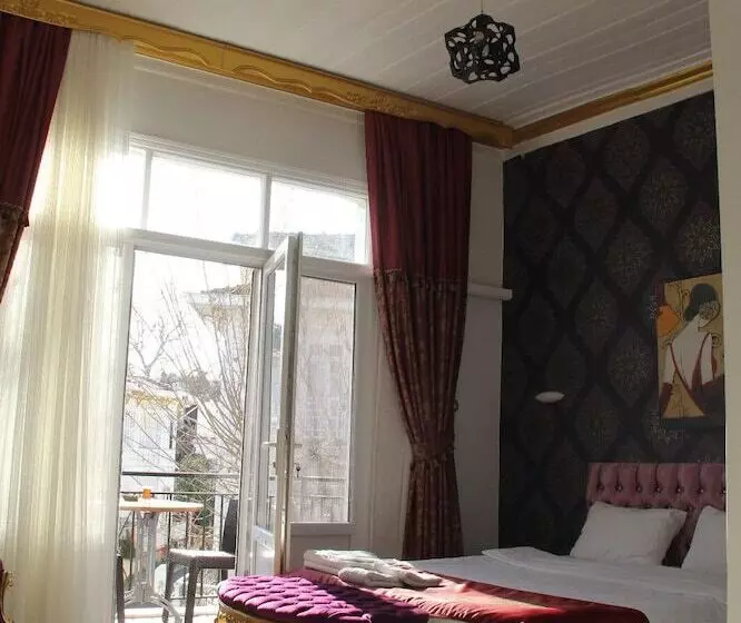 Ada Antik Otel