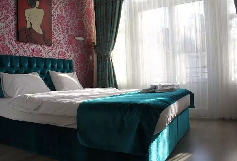 Ada Antik Otel