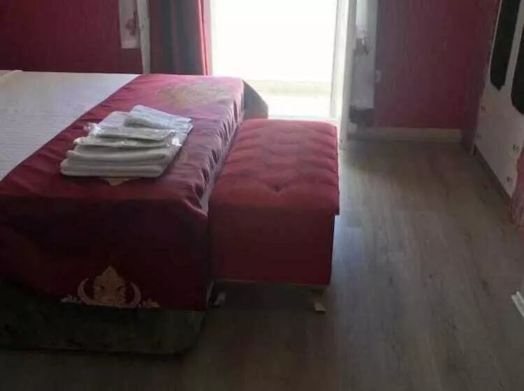 Ada Antik Otel