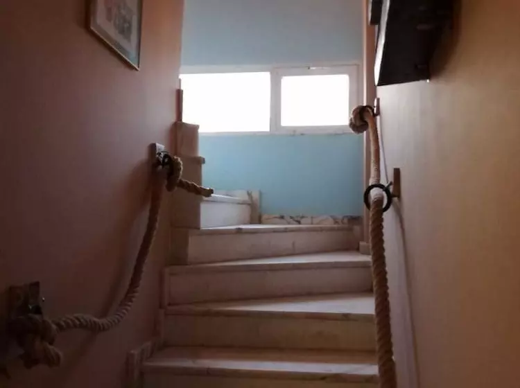 هتل Alacati Sakiz Ev