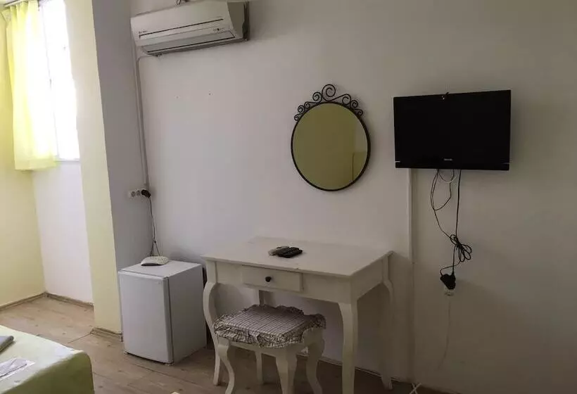 هتل Alacati Sakiz Ev