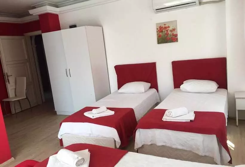 هتل Alacati Sakiz Ev