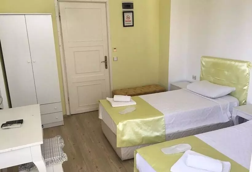 هتل Alacati Sakiz Ev