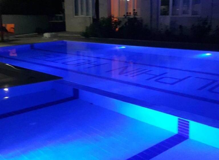 ホテル Dolphin Yunus