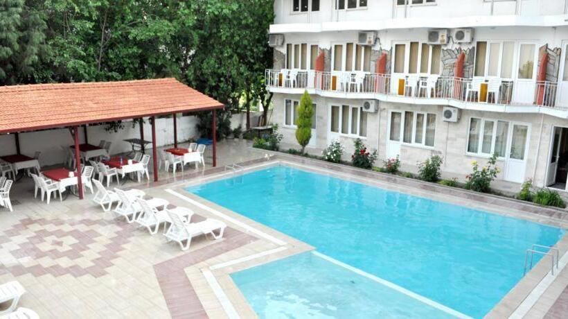 ホテル Dolphin Yunus