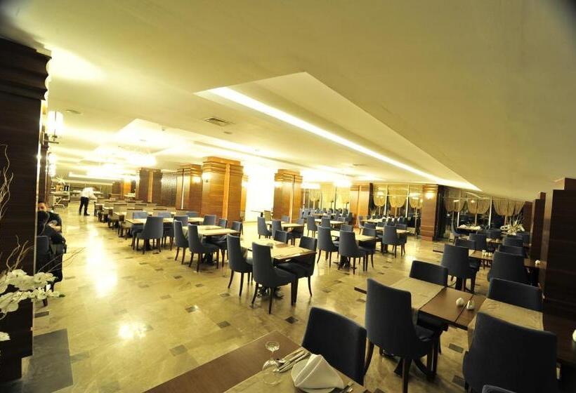 Отель Grand Cenas