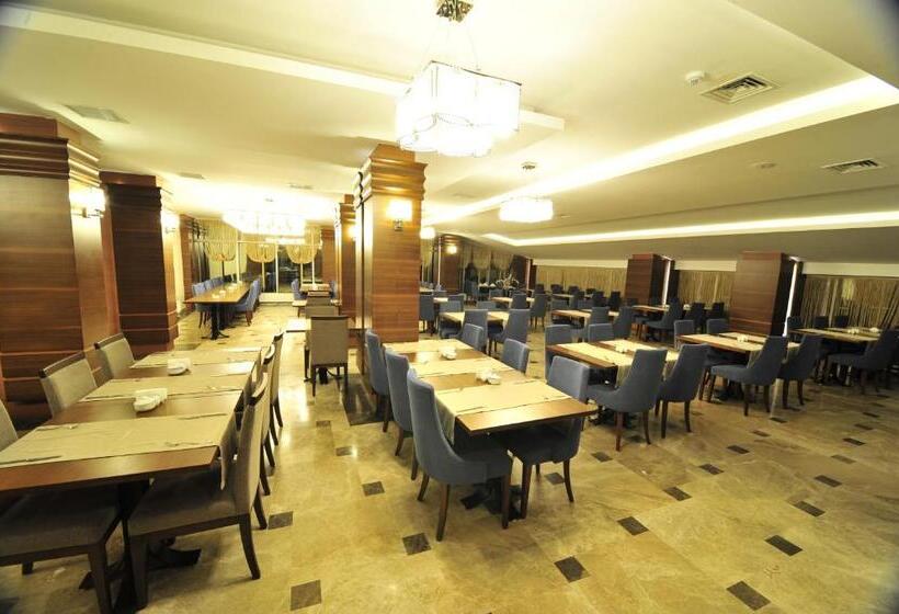 Отель Grand Cenas