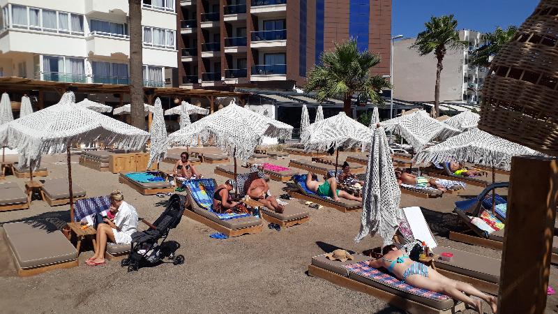 Honeymoon Beach Otel