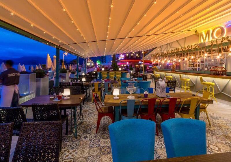 Honeymoon Beach Otel