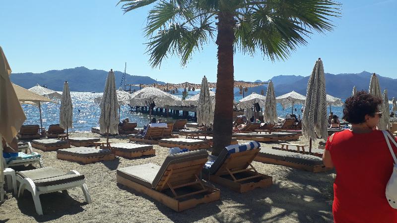 Honeymoon Beach Otel