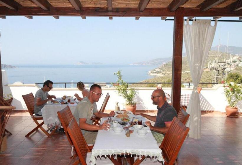 ホテル Kalkan Turk Evi