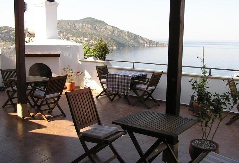 ホテル Kalkan Turk Evi