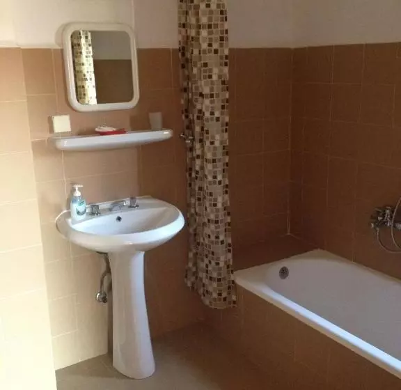 هتل Kalkan Turk Evi