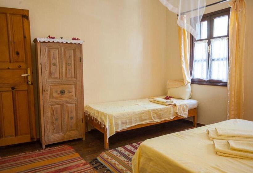 ホテル Kalkan Turk Evi