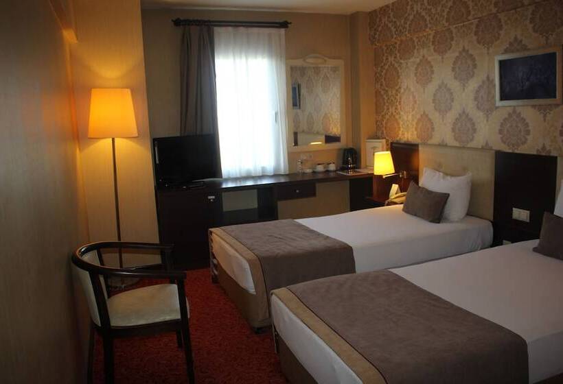 Отель Palm City Akhisar