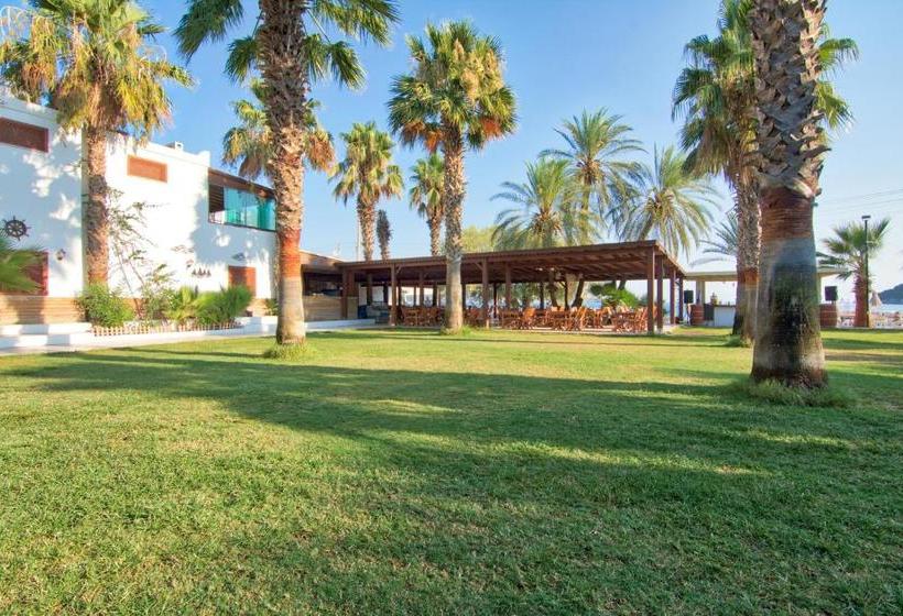 בית מלון כפרי Selvi Beach