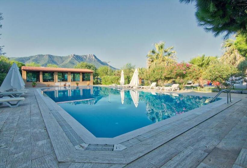 בית מלון כפרי Selvi Beach