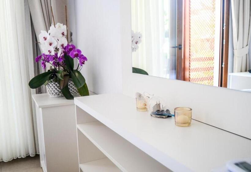 בית מלון כפרי Selvi Beach