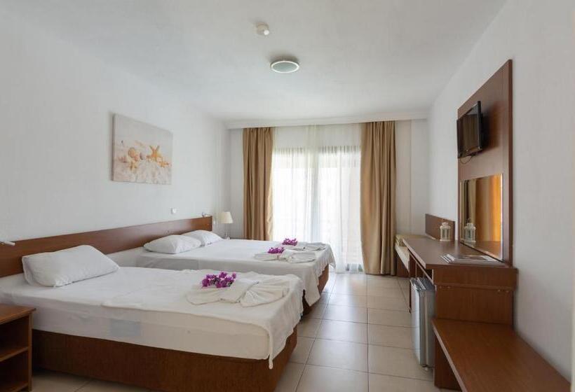 בית מלון כפרי Selvi Beach