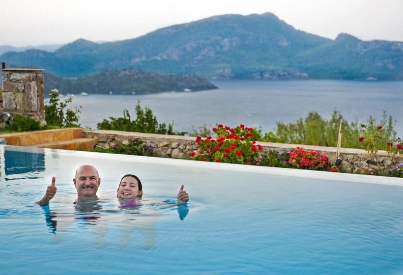 Swan Lake Hotel Adult Only