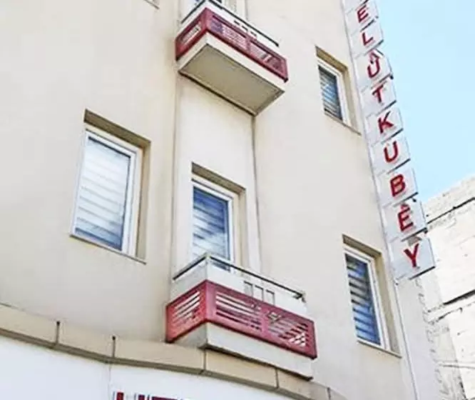 ホテル Utkubey
