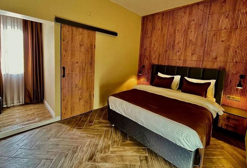 Miro Mara Boutique Hotel & Lounge Bar