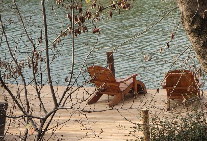 استراحتگاه Robin S Nest