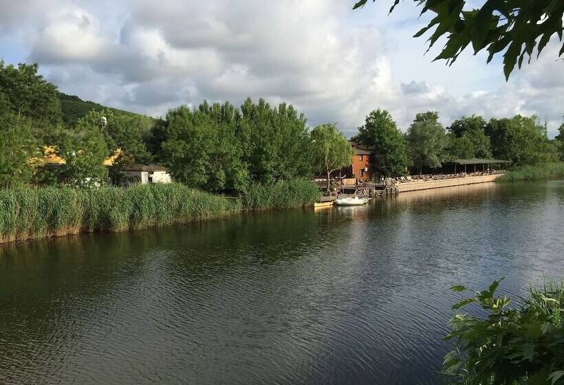 استراحتگاه Robin S Nest