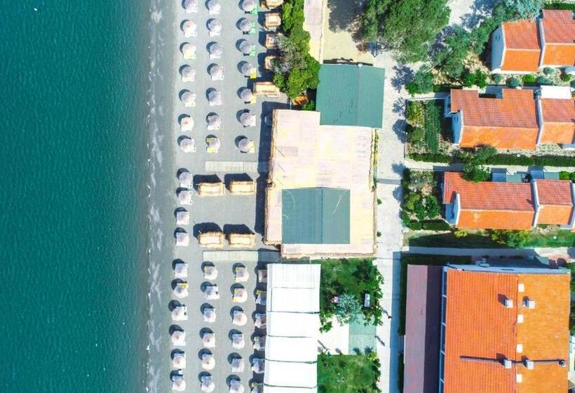 Resort Teos Ormanci Tatil Koyu