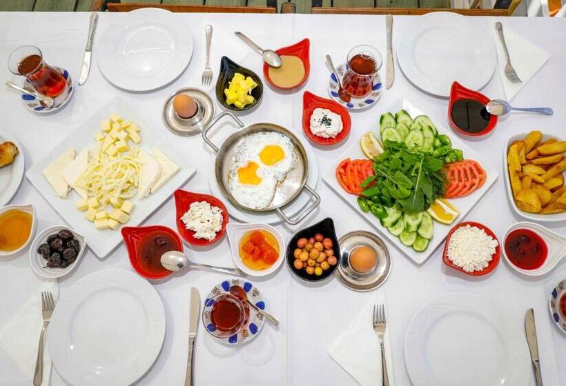 Resort Teos Ormanci Tatil Koyu