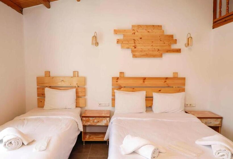 Resort Teos Ormanci Tatil Koyu