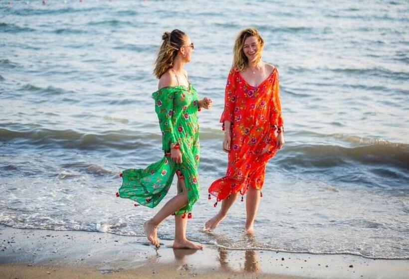 Resort Teos Ormanci Tatil Koyu