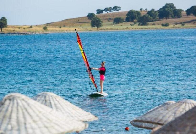 Resort Teos Ormanci Tatil Koyu