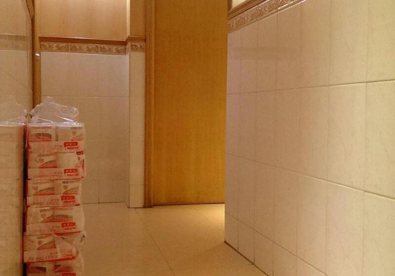 مسافرخانه Nathan House