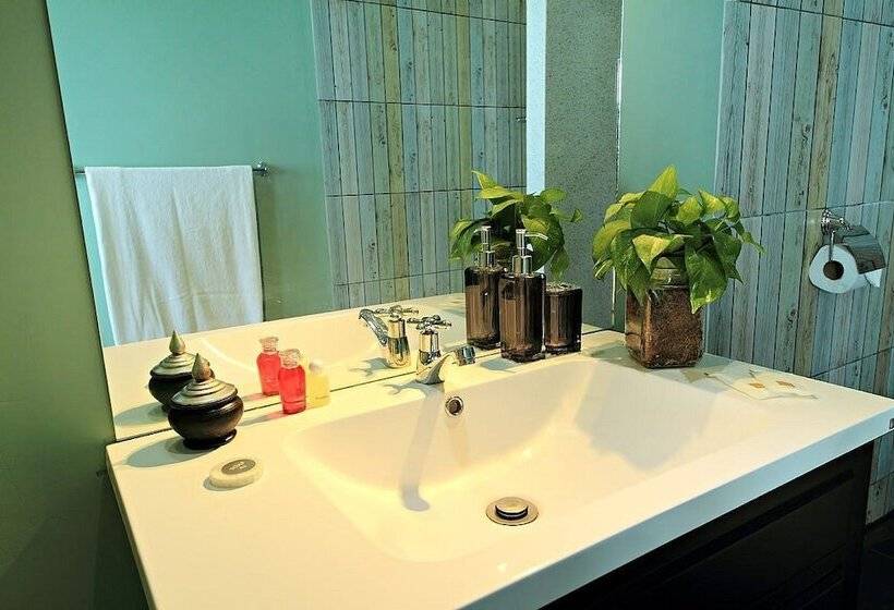 בית מלון כפרי Anjali